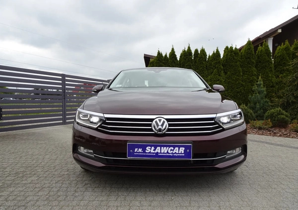 Volkswagen Passat cena 64800 przebieg: 166000, rok produkcji 2018 z Sędziszów Małopolski małe 781